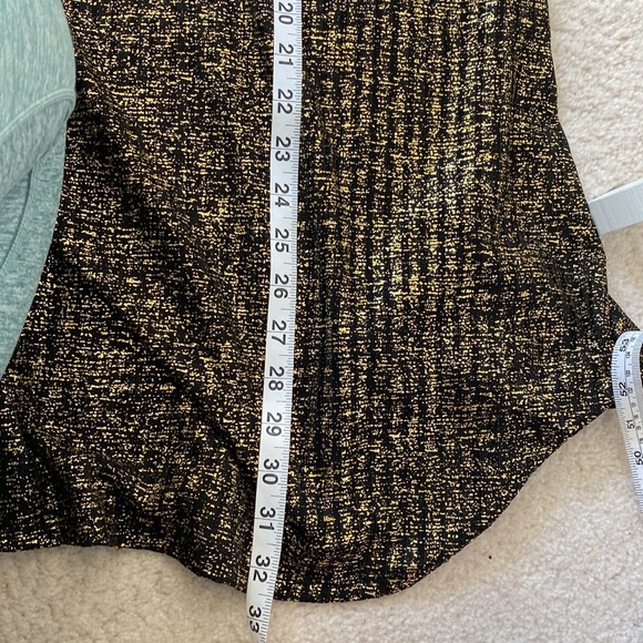 🥭 (4 for $15) Black and Gold Dress - Picture 5 of 7